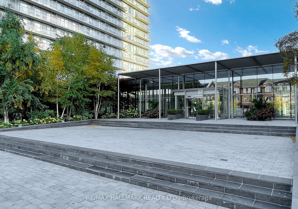 103-the-queensway-way-toronto-ontario-w12991624