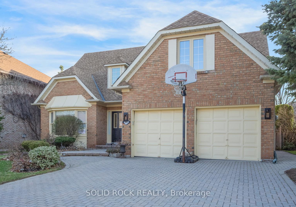 1612-pilgrims-way-oakville-ontario-w12991846