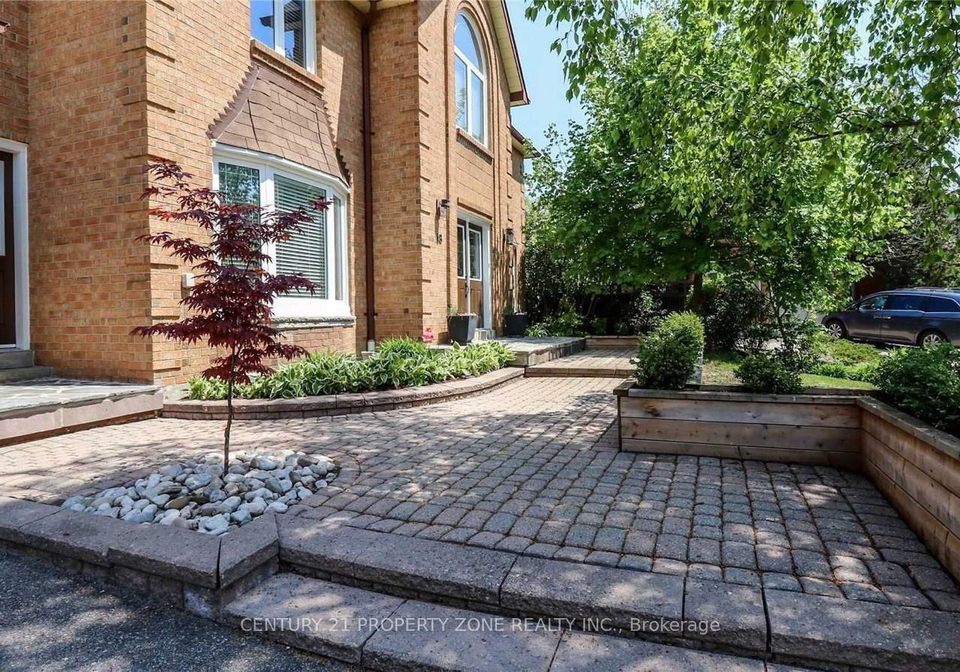 18-red-tail-court-brampton-ontario-w12992142