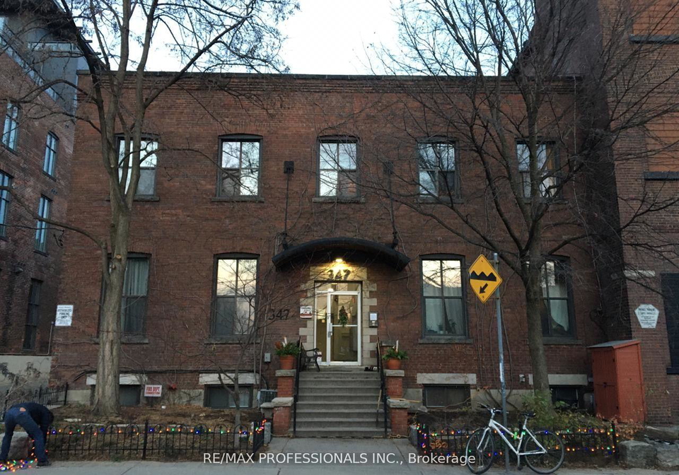 347-sorauren-avenue-toronto-ontario-w12992182
