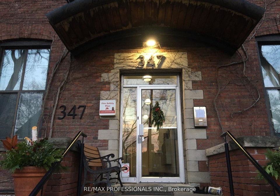 347-sorauren-avenue-toronto-ontario-w12992182