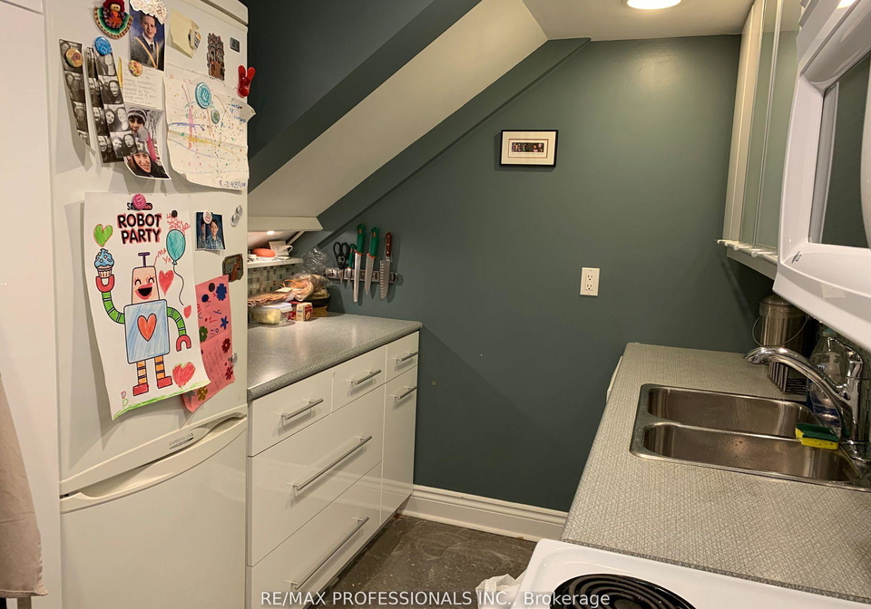 347-sorauren-avenue-toronto-ontario-w12992182