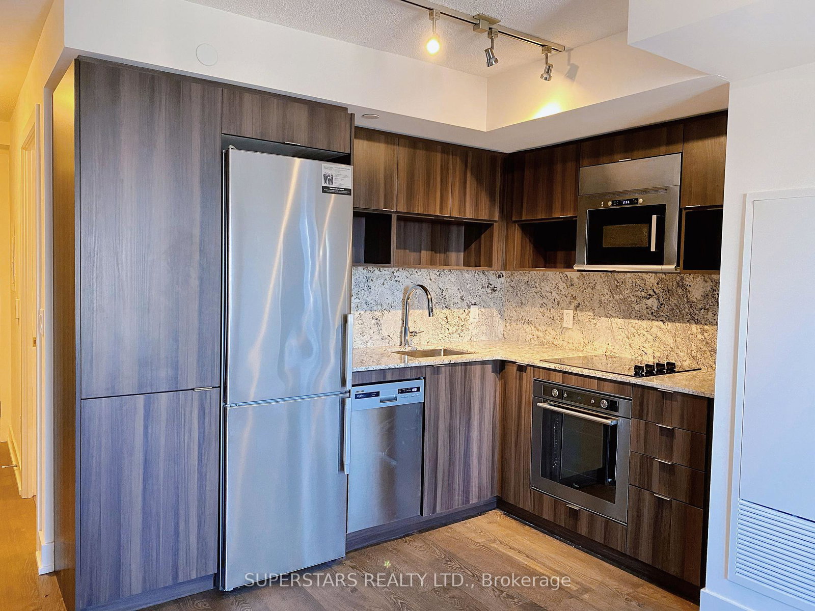 7-mabelle-avenue-etobicoke-ontario-w12992238