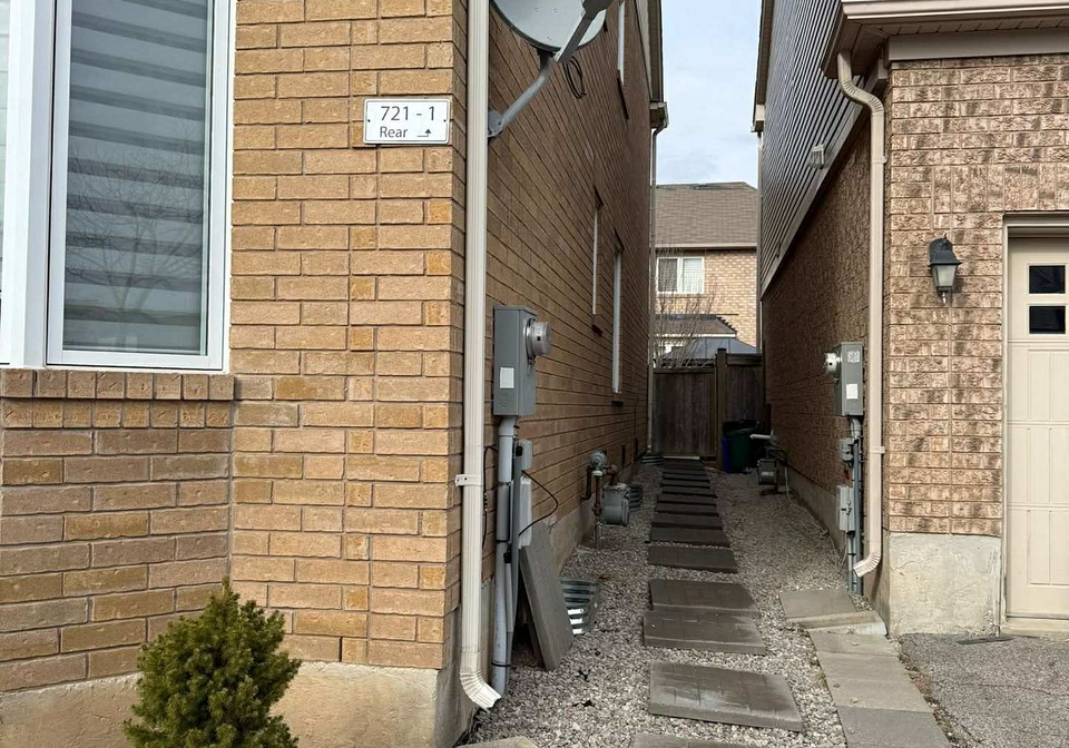 721-scott-boulevard-milton-ontario-w12992316