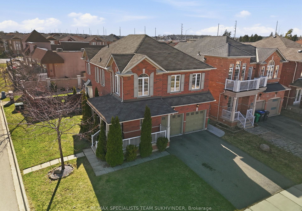 42-delphinium-way-brampton-ontario-w12992364