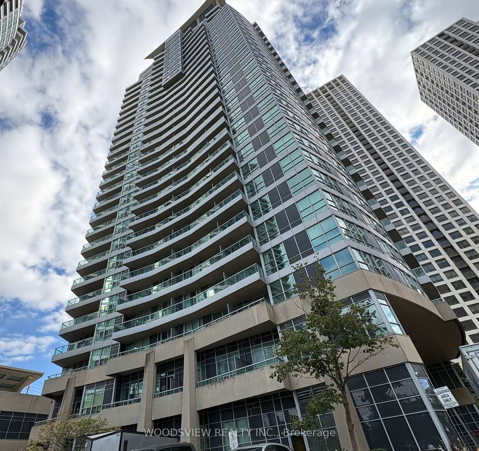 33-elm-drive-mississauga-ontario-w12992420
