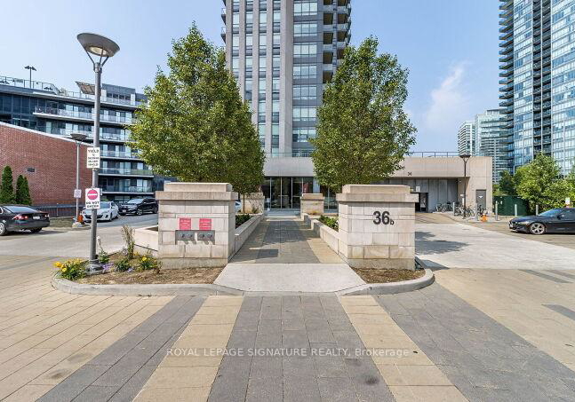 36-park-lawn-road-etobicoke-ontario-w12992436