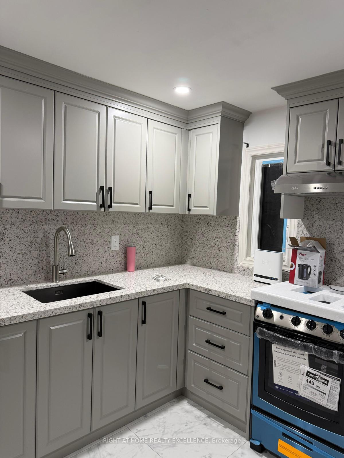 10-louvain-street-toronto-ontario-w12992462