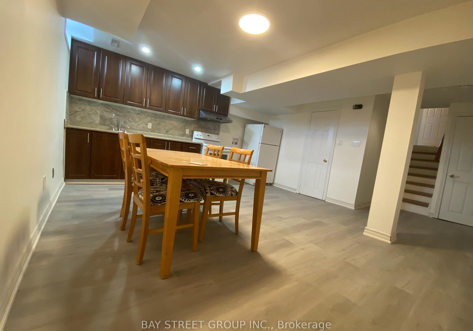 8-kerwood-lower-place-brampton-ontario-w12992536