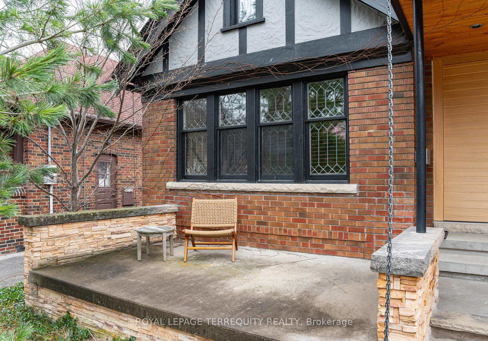 16-sunnybrook-road-toronto-ontario-w12992838