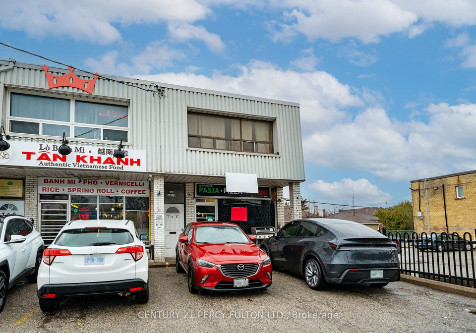 744-746-wilson-avenue-york-ontario-w12992868
