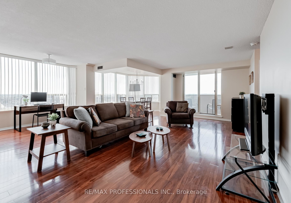 700-constellation-drive-mississauga-ontario-w12992988