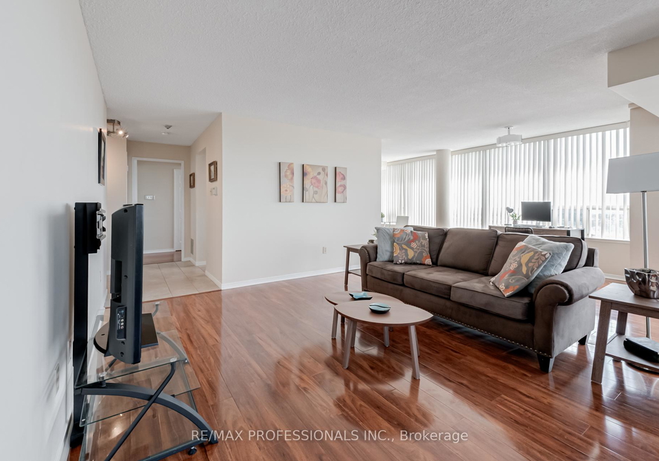 700-constellation-drive-mississauga-ontario-w12992988