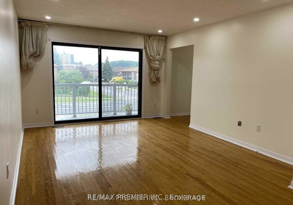 114-sentinel-road-york-ontario-w12993516