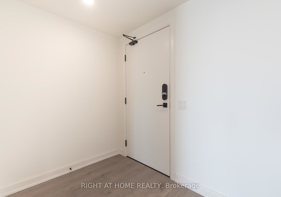 7-fairbank-avenue-w-north-york-ontario-w12993526