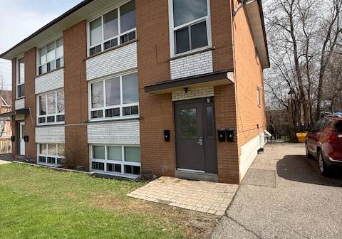 9-ellen-street-mississauga-ontario-w12993666