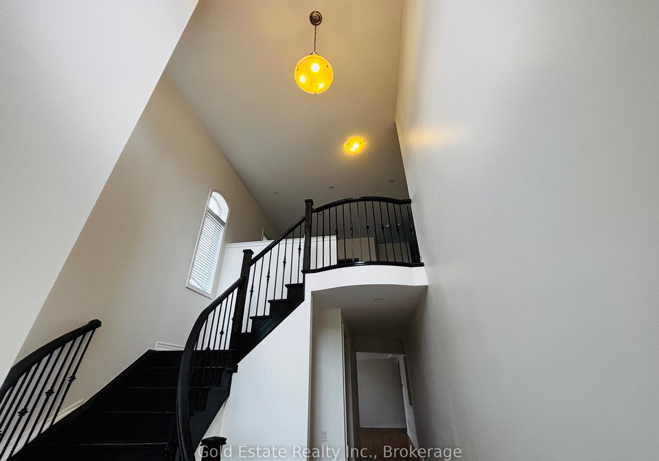 247-buick-boulevard-brampton-ontario-w12993924