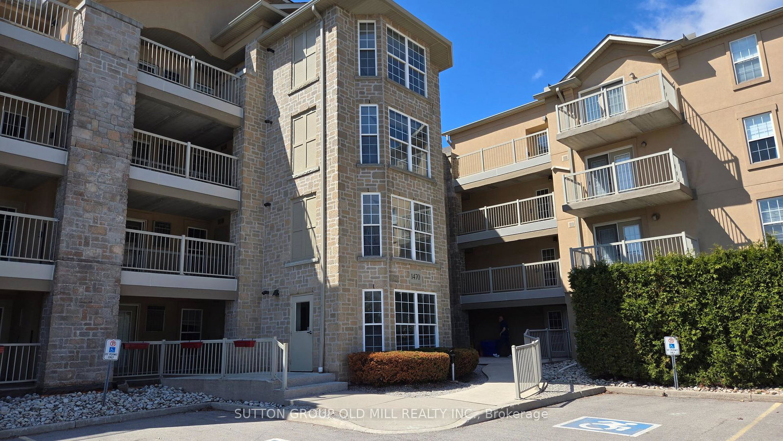 1470-bishops-gate-oakville-ontario-w12994006