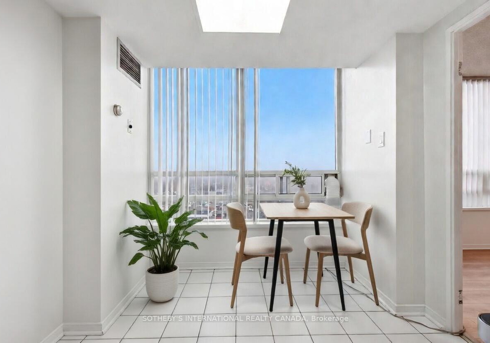 75-king-street-e-mississauga-ontario-w12994172