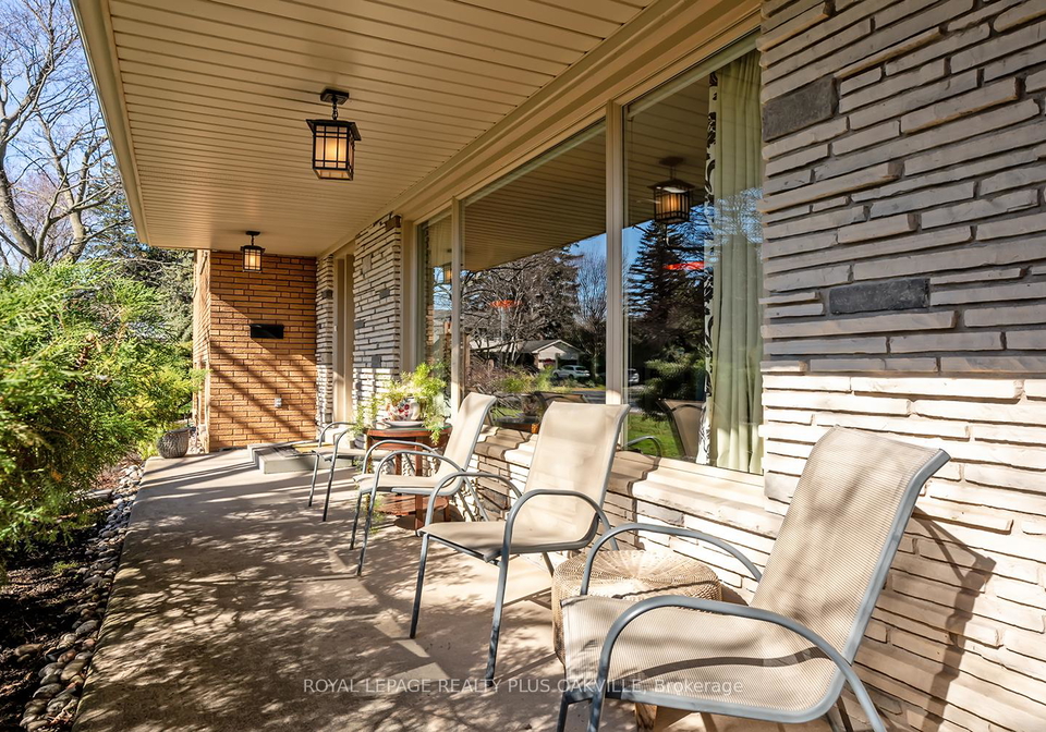 1507-trenton-road-oakville-ontario-w12994368