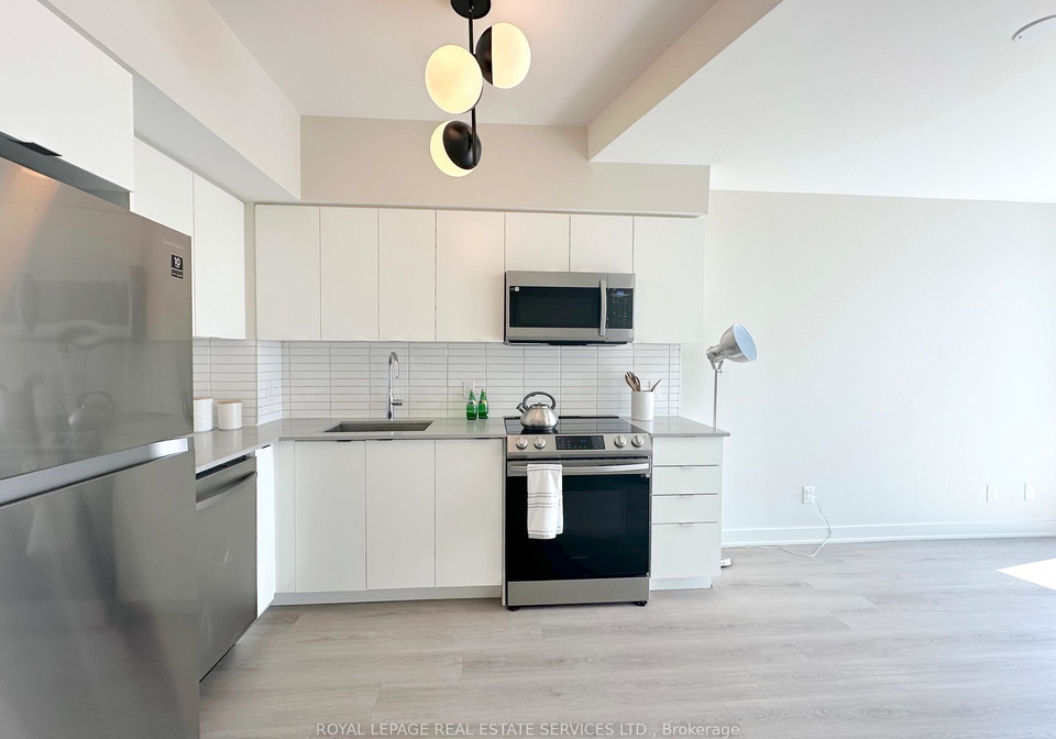 3385-dundas-street-w-toronto-ontario-w12994420