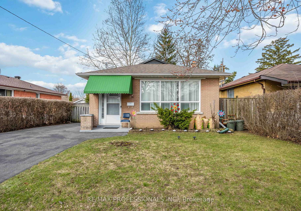 14-dashwood-crescent-etobicoke-ontario-w12995082