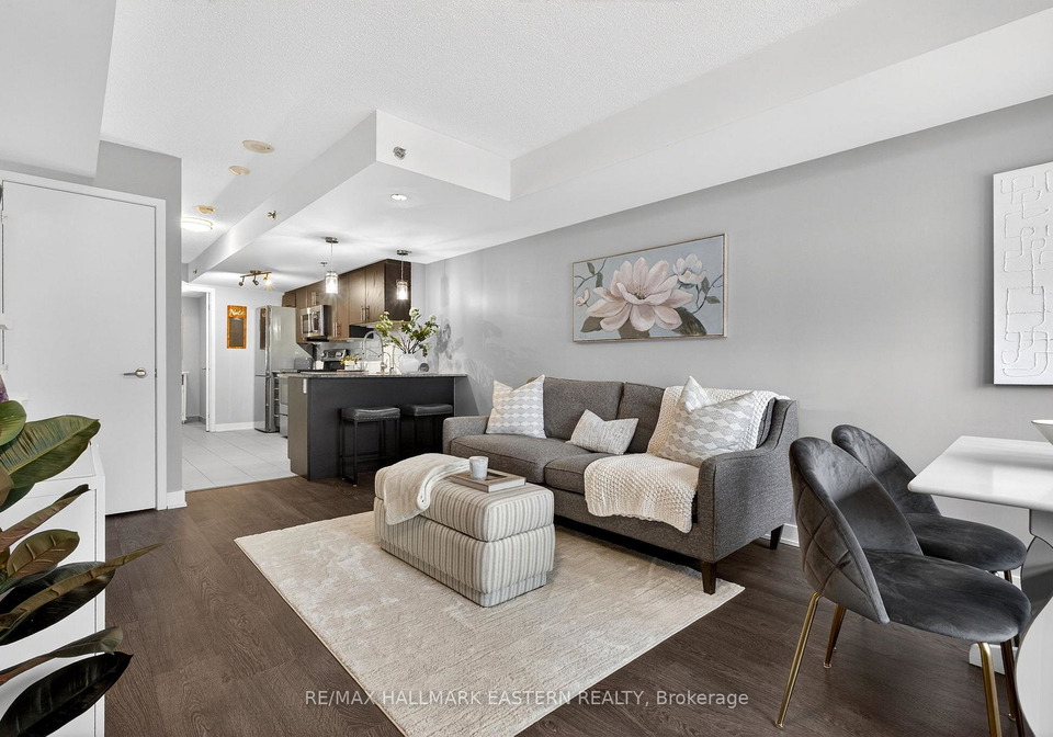 11-superior-avenue-etobicoke-ontario-w12995476