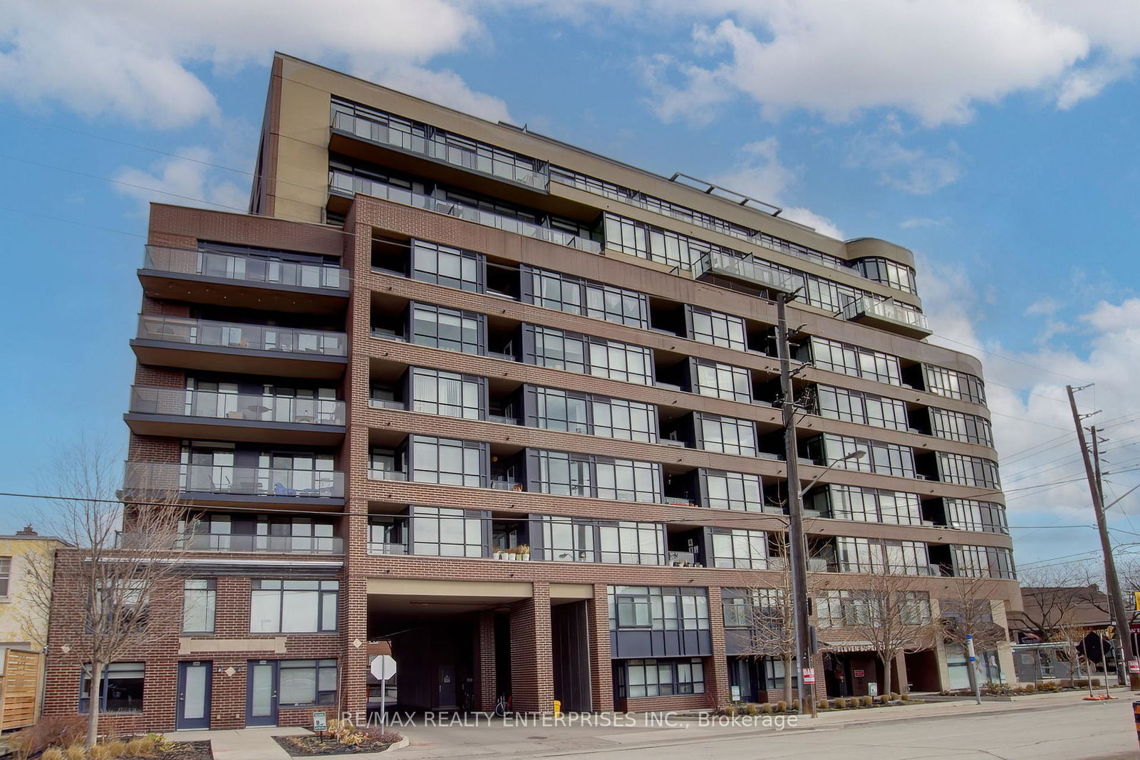 11-superior-avenue-etobicoke-ontario-w12995500