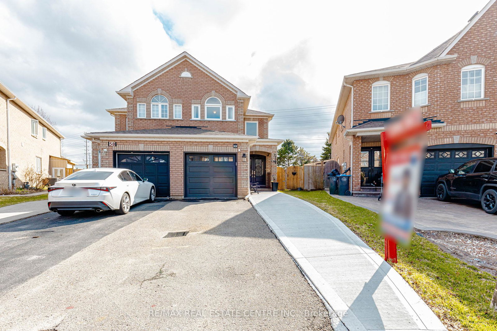 60-native-landing-brampton-ontario-w12995632