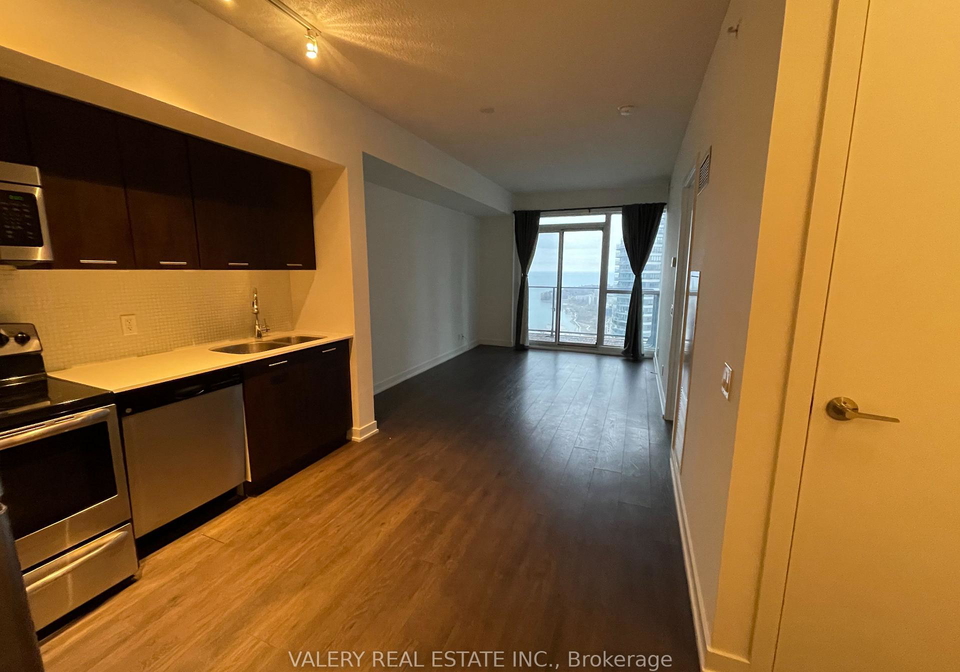 2200-lake-shore-boulevard-w-etobicoke-ontario-w12995942