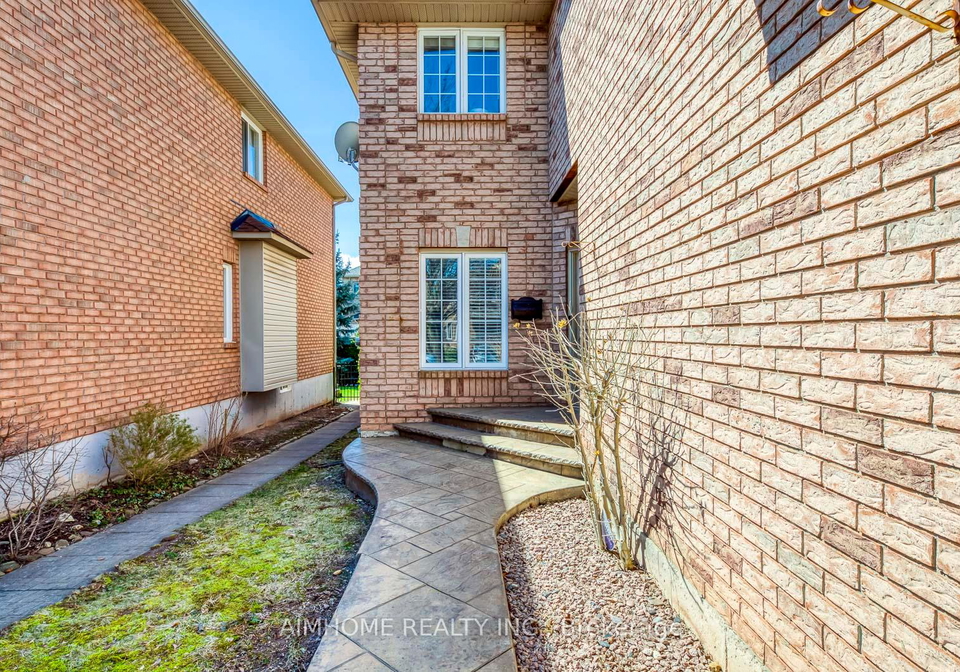 2433-valley-heights-crescent-oakville-ontario-w12995952