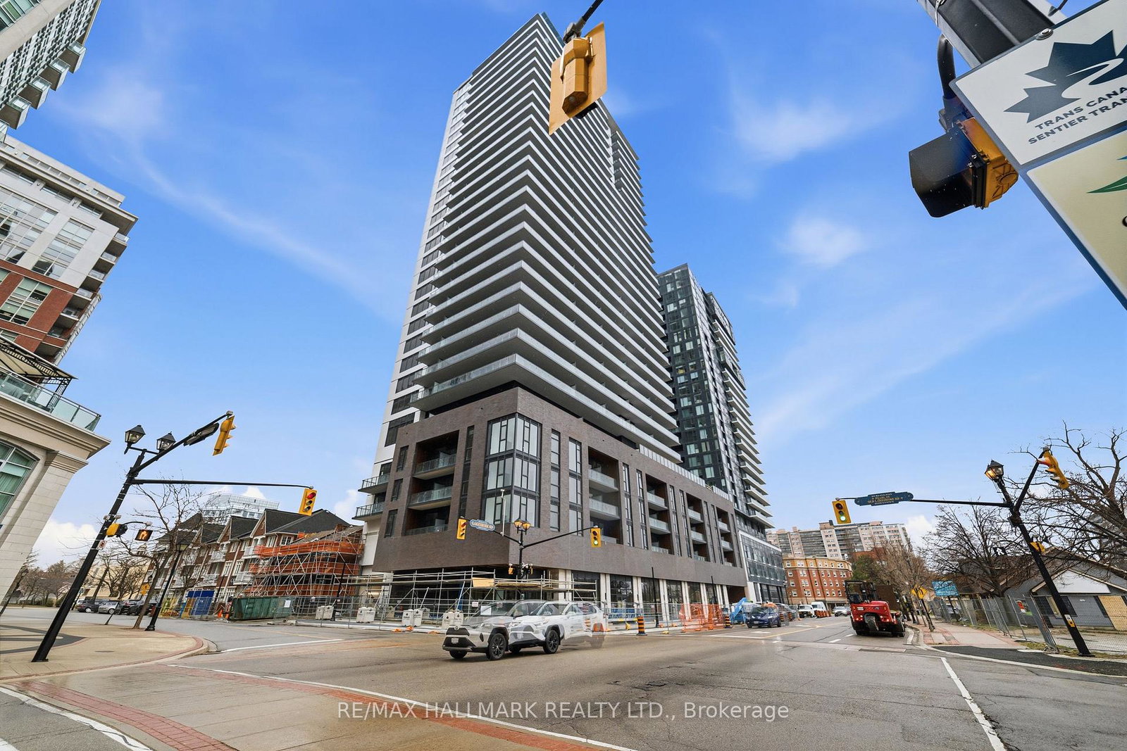 2075-s-lakeshore-road-n-burlington-ontario-w12996124