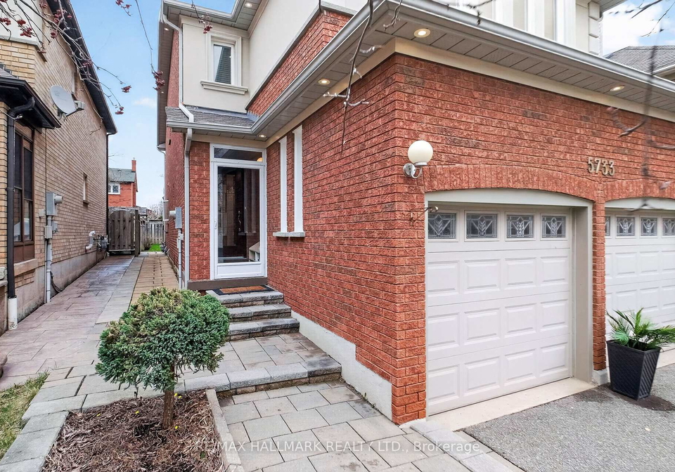 5733-tayside-crescent-mississauga-ontario-w12996186