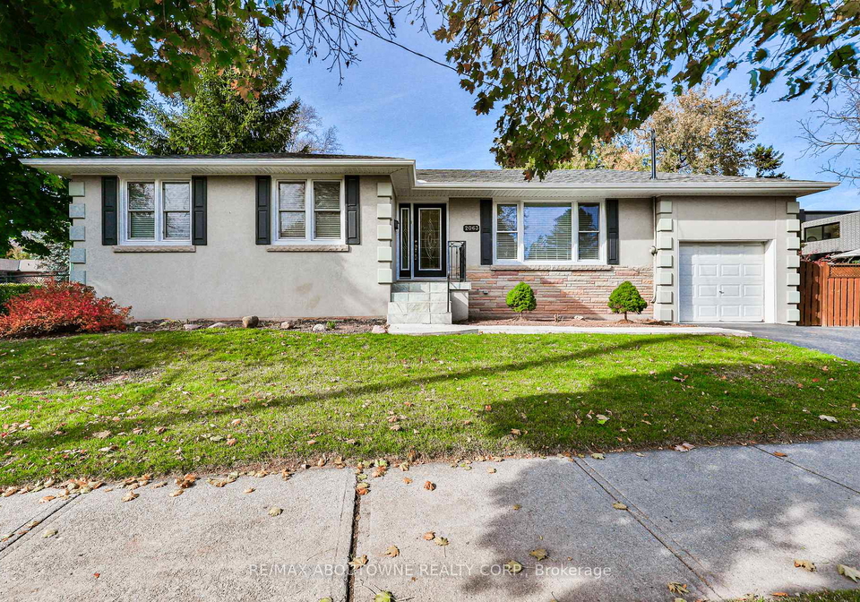 2063-hixon-street-oakville-ontario-w12996430