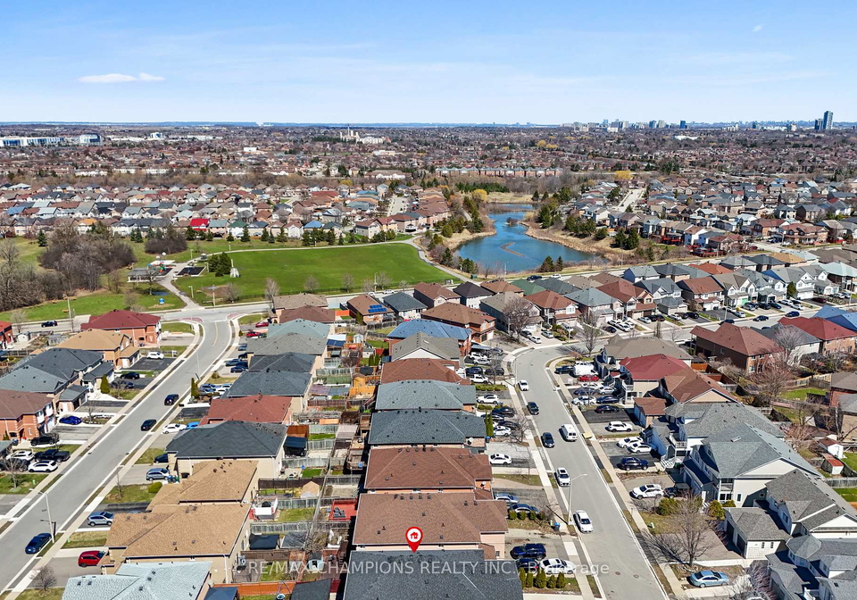 125-tiller-trail-brampton-ontario-w12996816