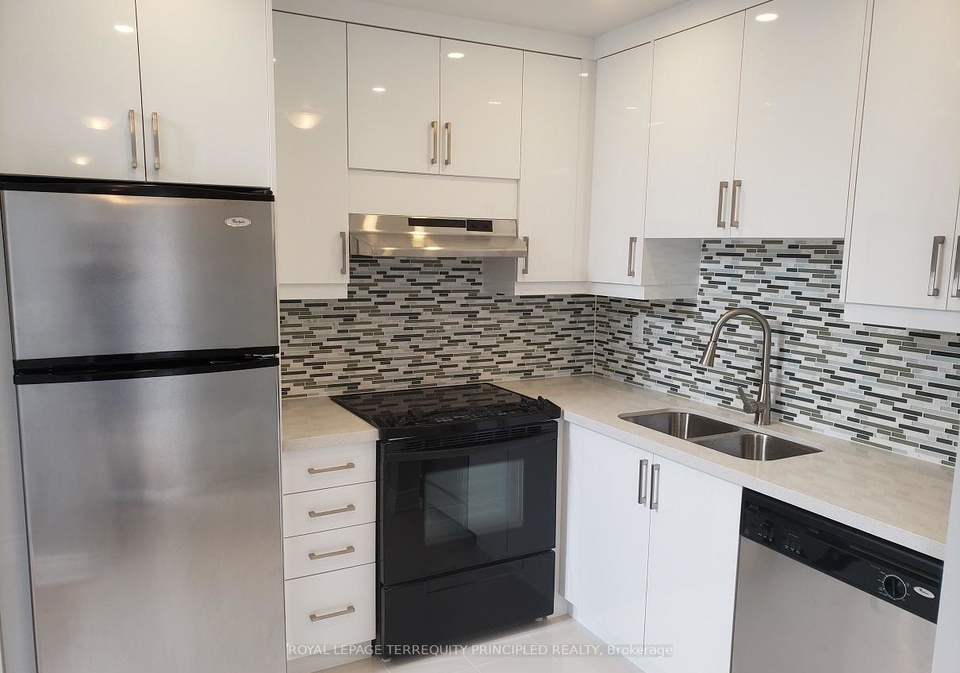 379-jane-street-toronto-ontario-w12996926