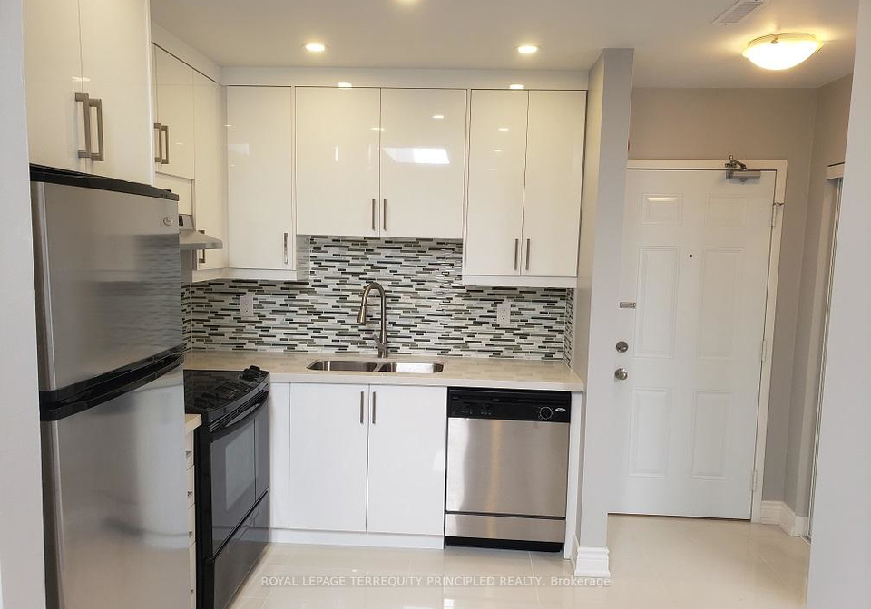 379-jane-street-toronto-ontario-w12996926