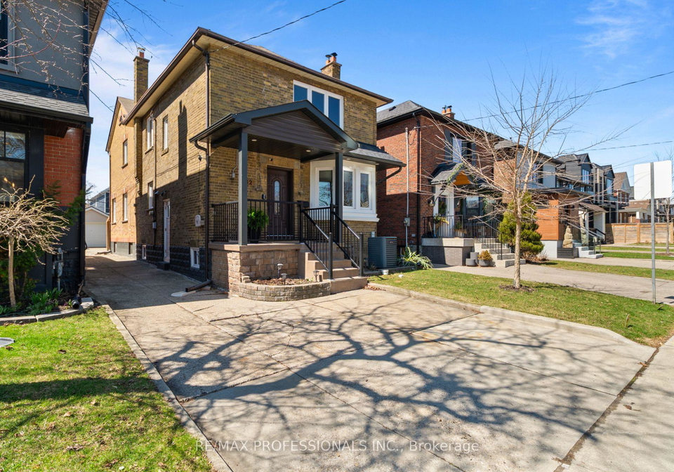82-fifth-street-etobicoke-ontario-w12997082