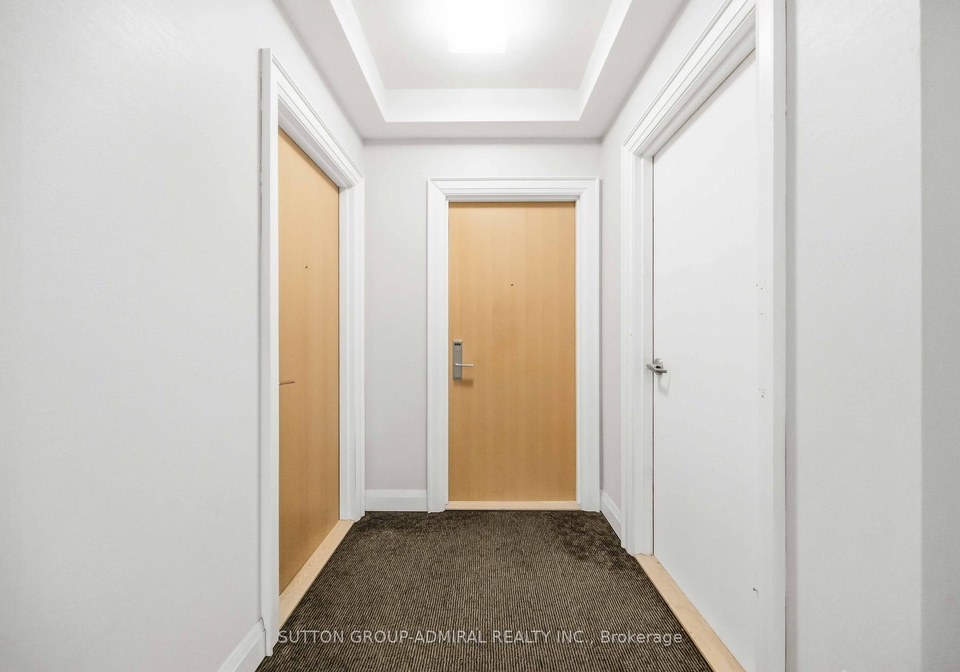 16-mcadam-avenue-north-york-ontario-w12997206