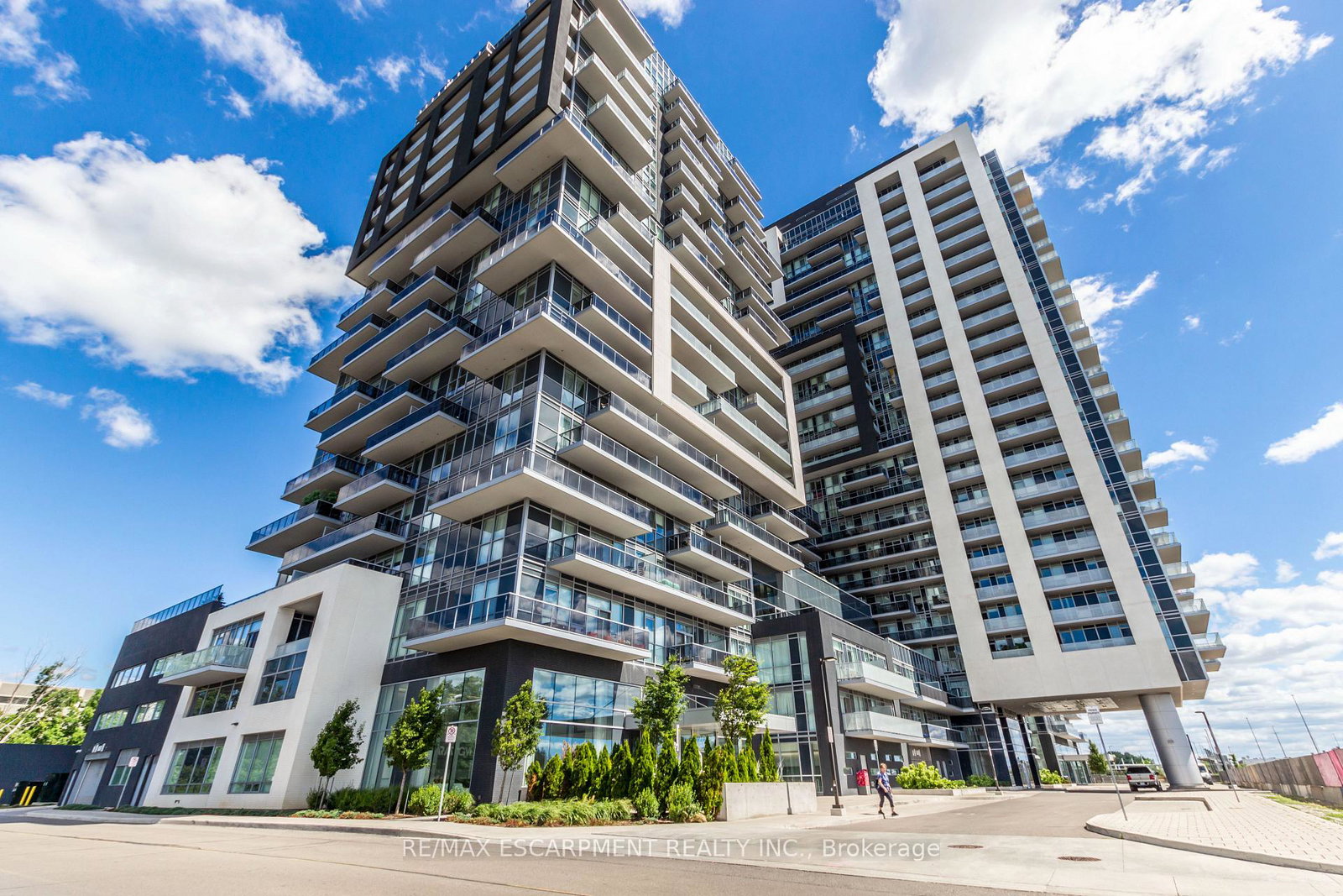 2081-fairview-street-burlington-ontario-w12997252