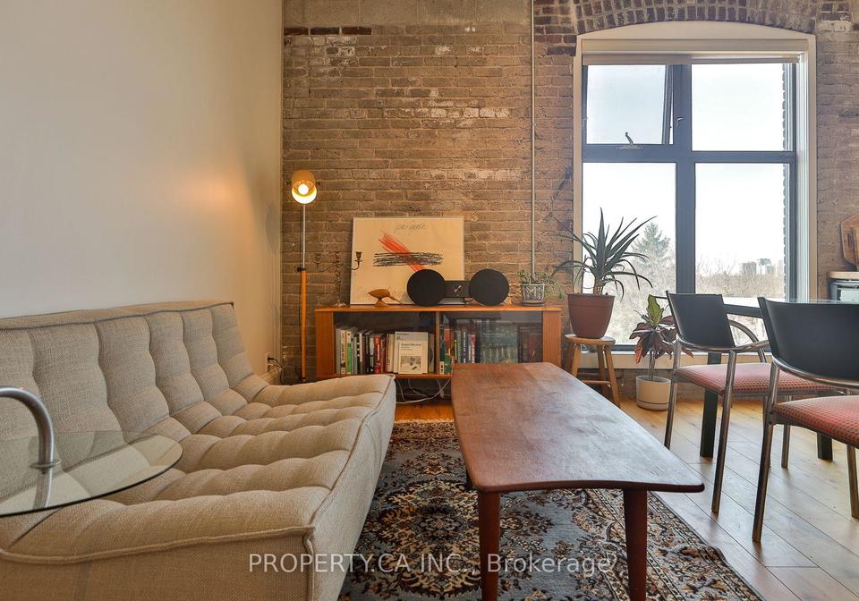 363-sorauren-avenue-toronto-ontario-w12997460