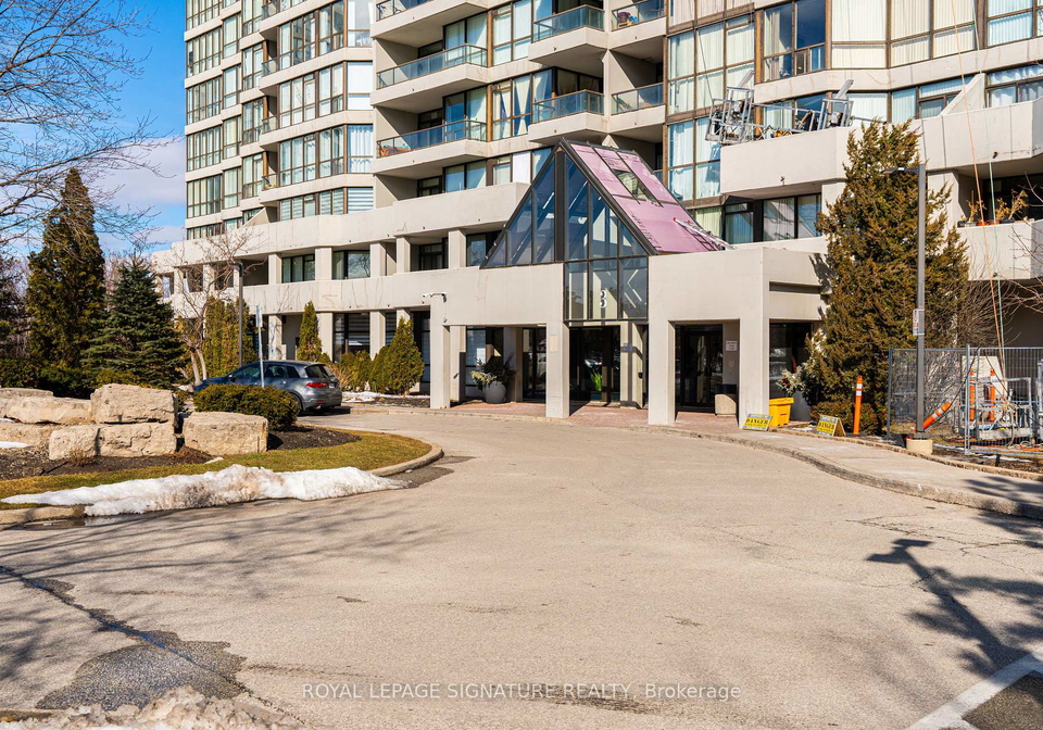 3-rowntree-road-etobicoke-ontario-w12997540
