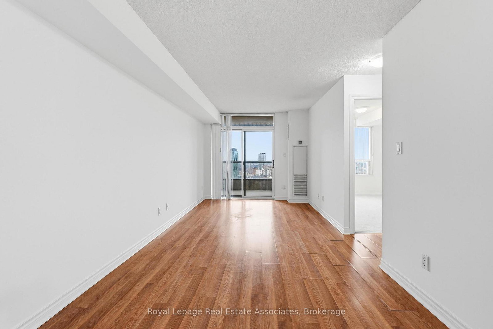 3880-duke-of-york-boulevard-mississauga-ontario-w12997606