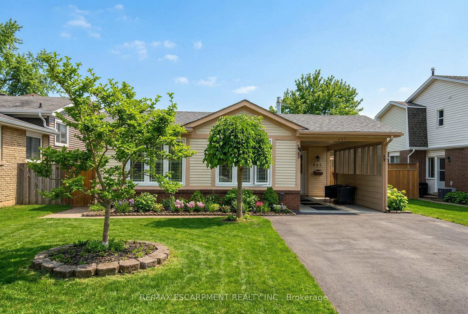 697-lomond-crescent-burlington-ontario-w12997636