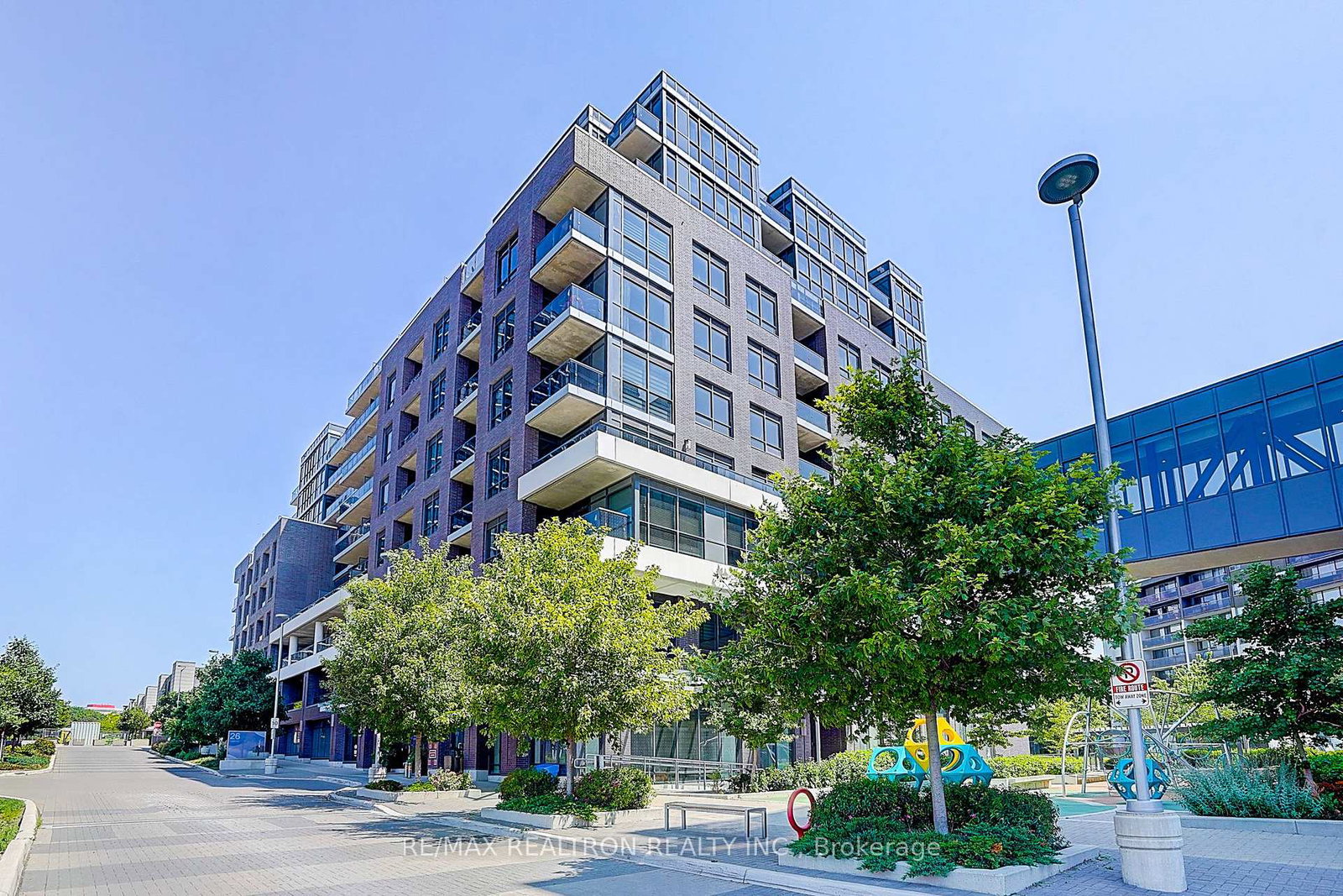 26-gibbs-road-w-etobicoke-ontario-w12997952