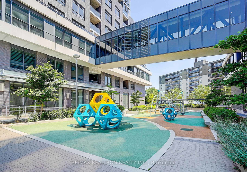 26-gibbs-road-w-etobicoke-ontario-w12997952