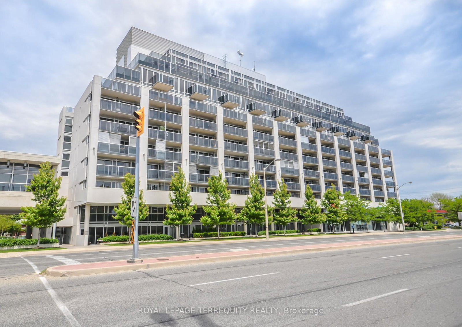 1040-the-queensway-etobicoke-ontario-w12997978