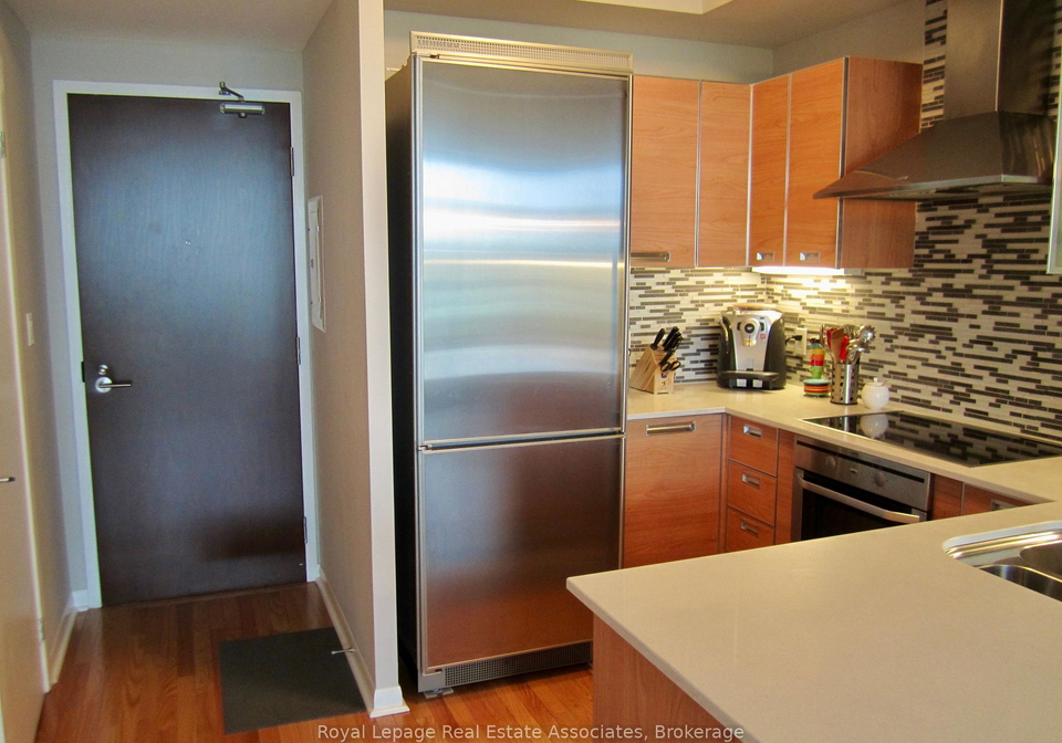 3391-bloor-street-w-etobicoke-ontario-w12998012