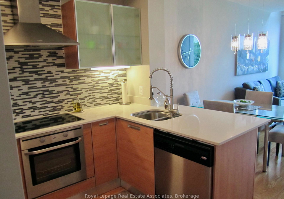 3391-bloor-street-w-etobicoke-ontario-w12998012