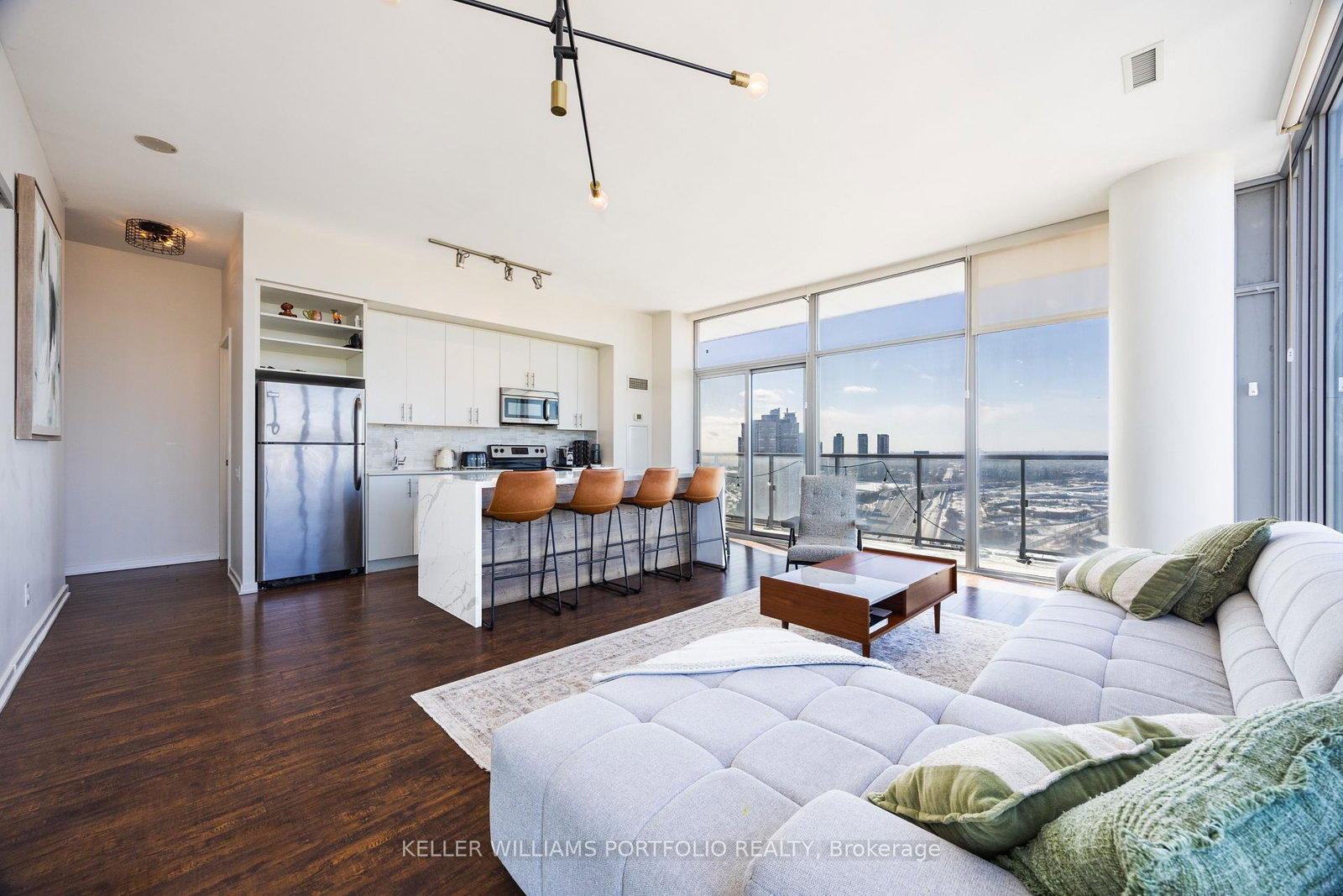105-the-queensway-avenue-toronto-ontario-w12998036